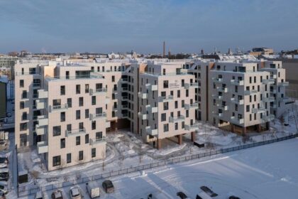 Jaunā daudzdzīvokļu ēka "Heart of Hanza" Hanzas ielā, Rīgā.