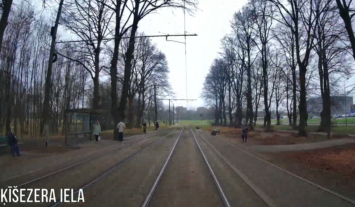 11. tramvajs pieturā Rusova iela/VID Rīgā